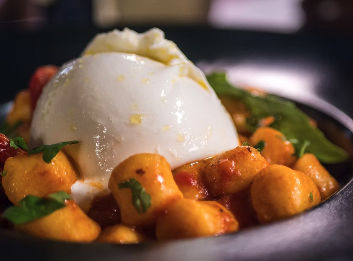 Gnocchi con burrata